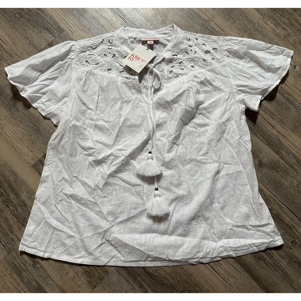 Knox Rose Women's Short Sleeve V-Neck Woven Eyelet Top White Flutter Size Small